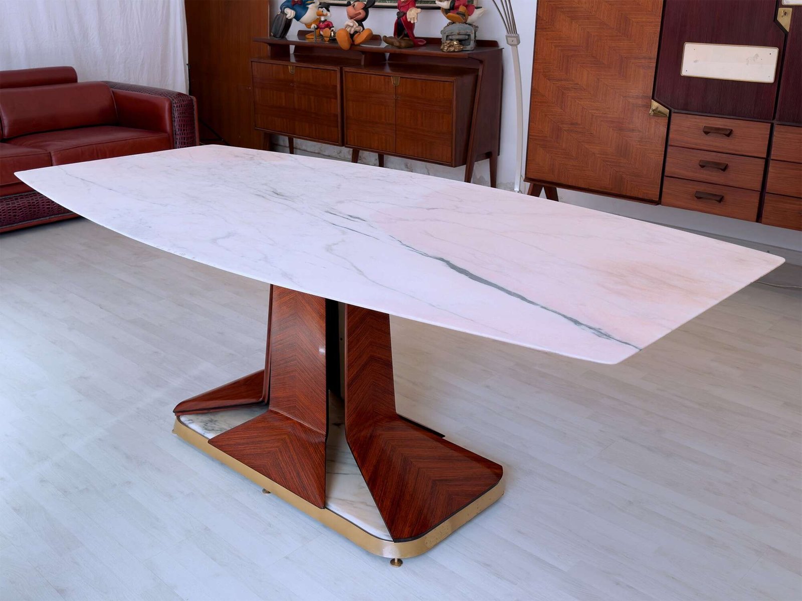 Italian mid-century Dining Table with white Carrara marble top attributed to Vittorio Dassi, 1950s - Image 9