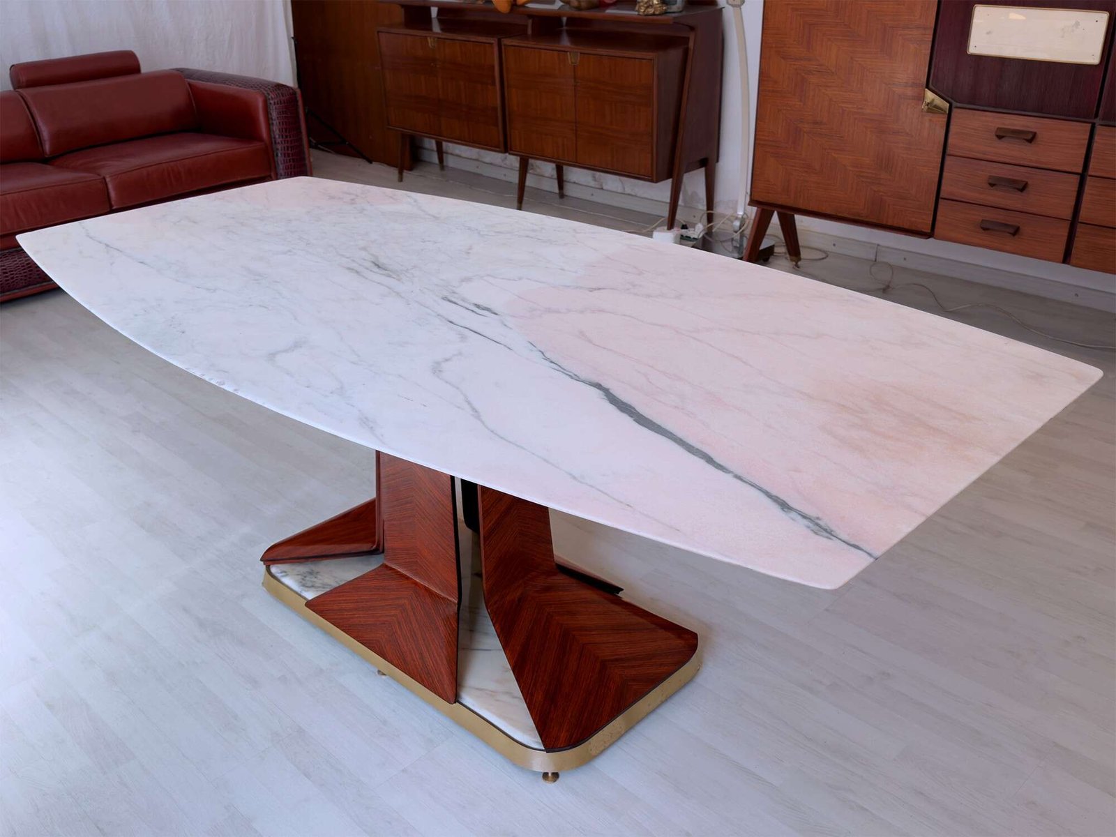 Italian mid-century Dining Table with white Carrara marble top attributed to Vittorio Dassi, 1950s - Image 6