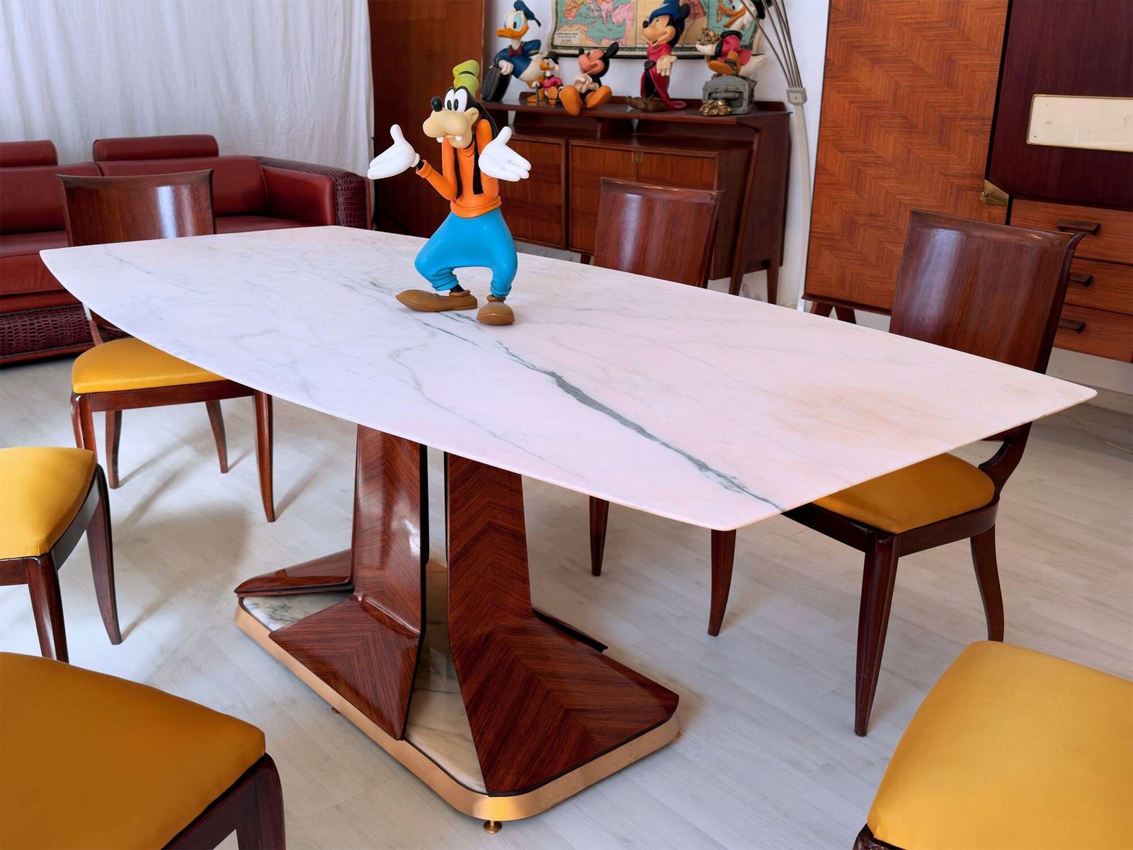 Italian mid-century Dining Table with white Carrara marble top attributed to Vittorio Dassi, 1950s - Image 5