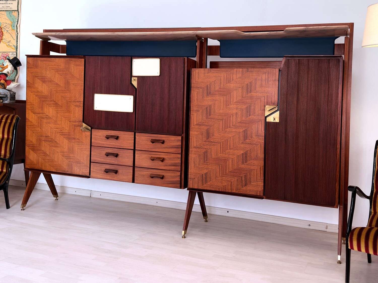 Italian mid-century Sideboard with Bar compartment by La Permanente Mobili Cantù, 1950s