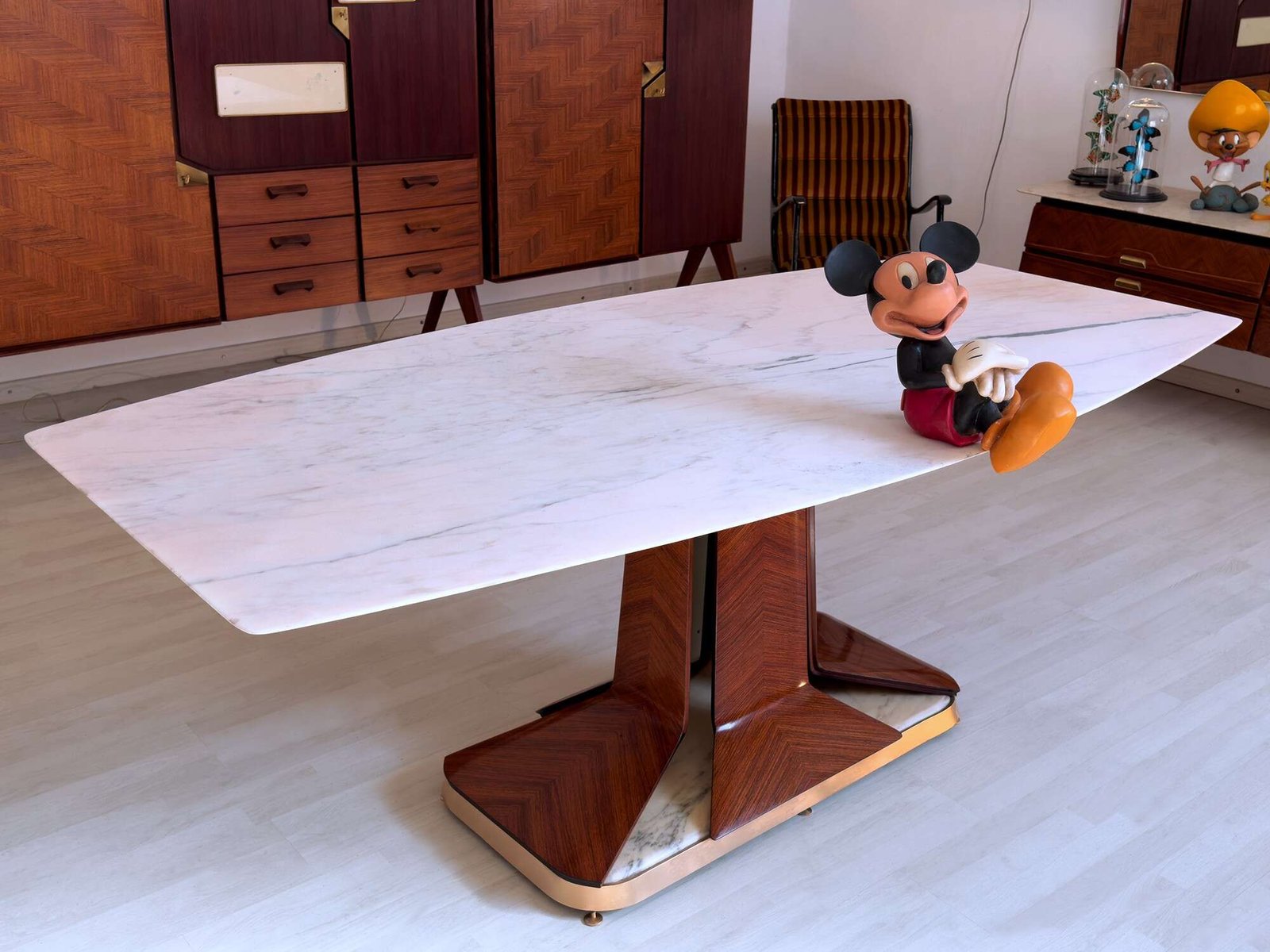 Italian mid-century Dining Table with white Carrara marble top attributed to Vittorio Dassi, 1950s - Image 18
