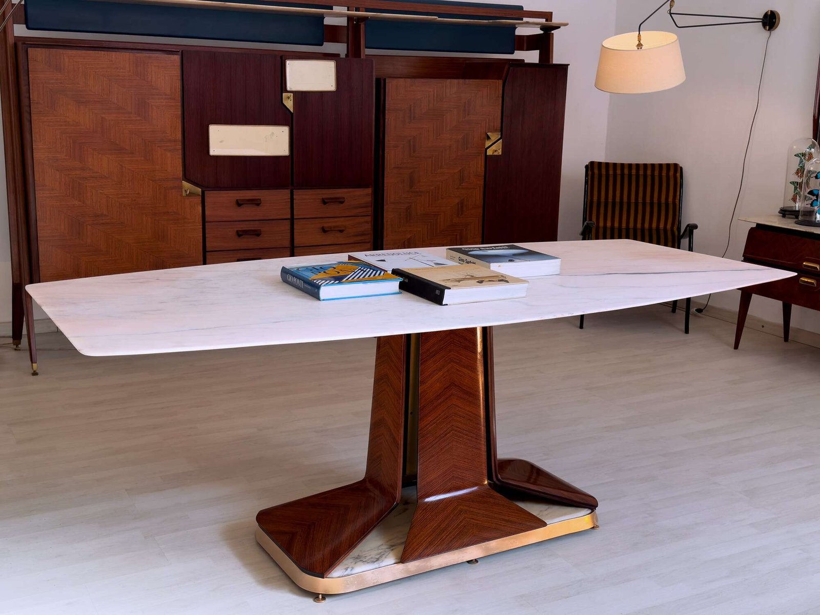 Italian mid-century Dining Table with white Carrara marble top attributed to Vittorio Dassi, 1950s - Image 14