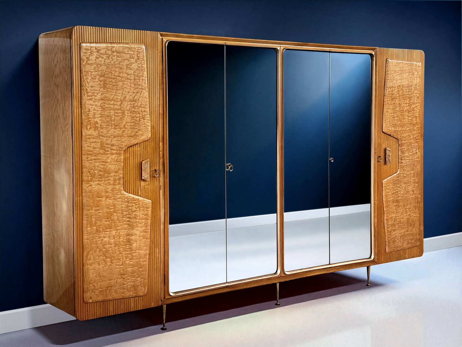 Italian mid-century maple Wardrobe with mirrors by Dassi with Gio Ponti, 1950s - Image 2