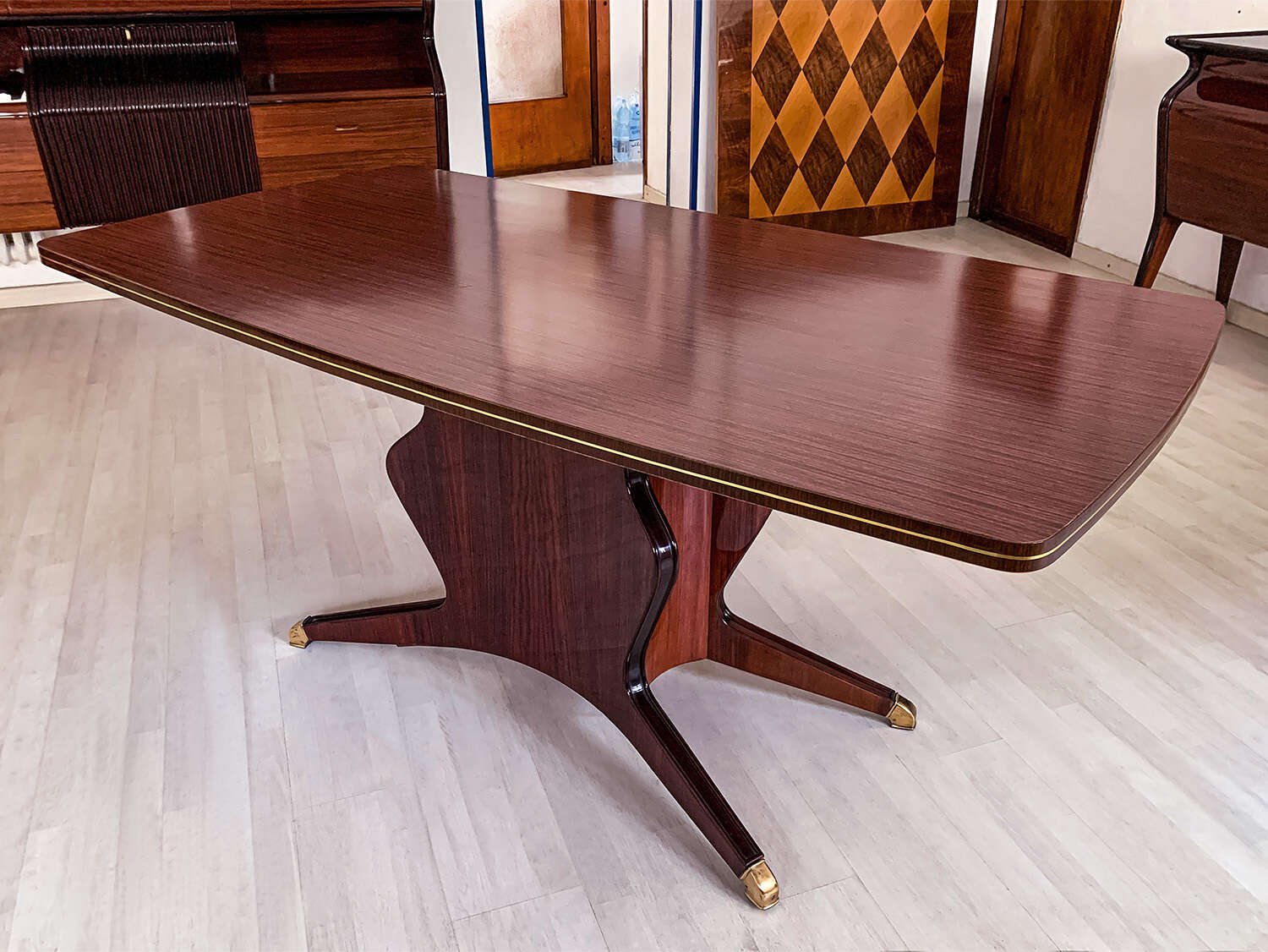 Italian mid-century dining Table by Osvaldo Borsani, 1950s
