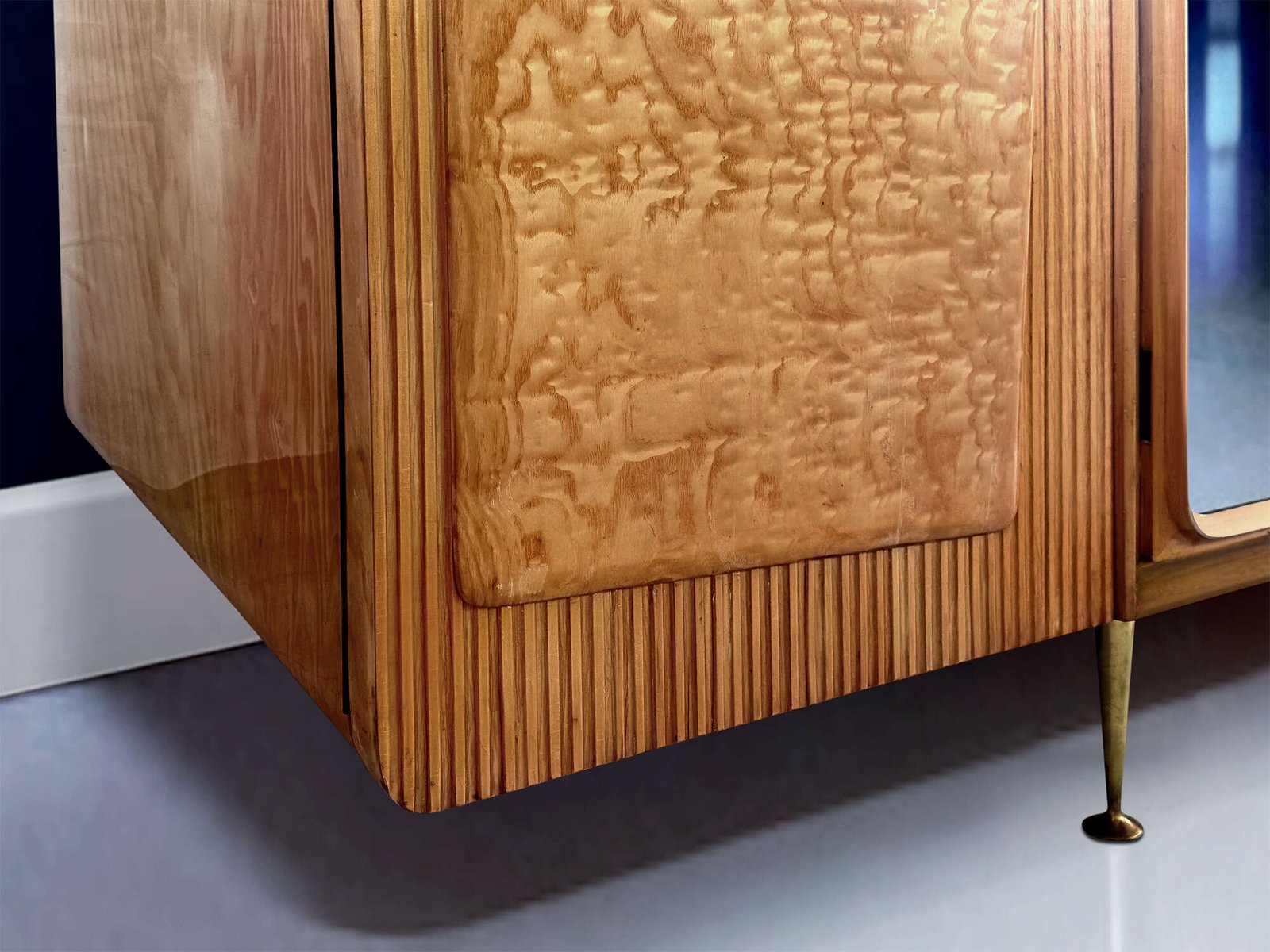 Italian mid-century maple Wardrobe with mirrors by Dassi with Gio Ponti, 1950s - Image 11