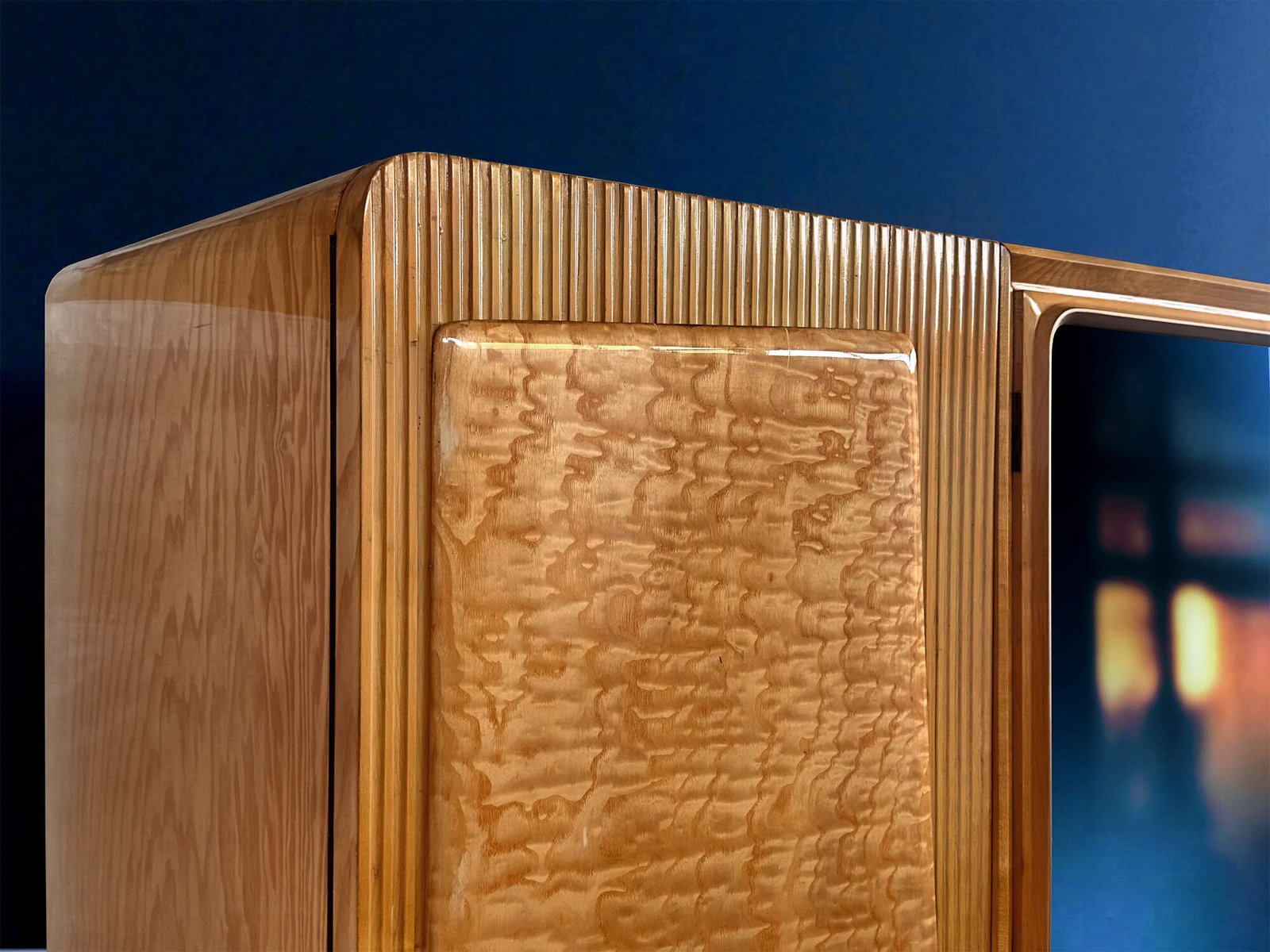 Italian mid-century maple Wardrobe with mirrors by Dassi with Gio Ponti, 1950s - Image 3